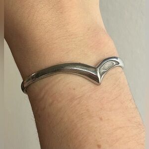 Avon Chevron Point Silver Tone Adjustable Cuff Bracelet
